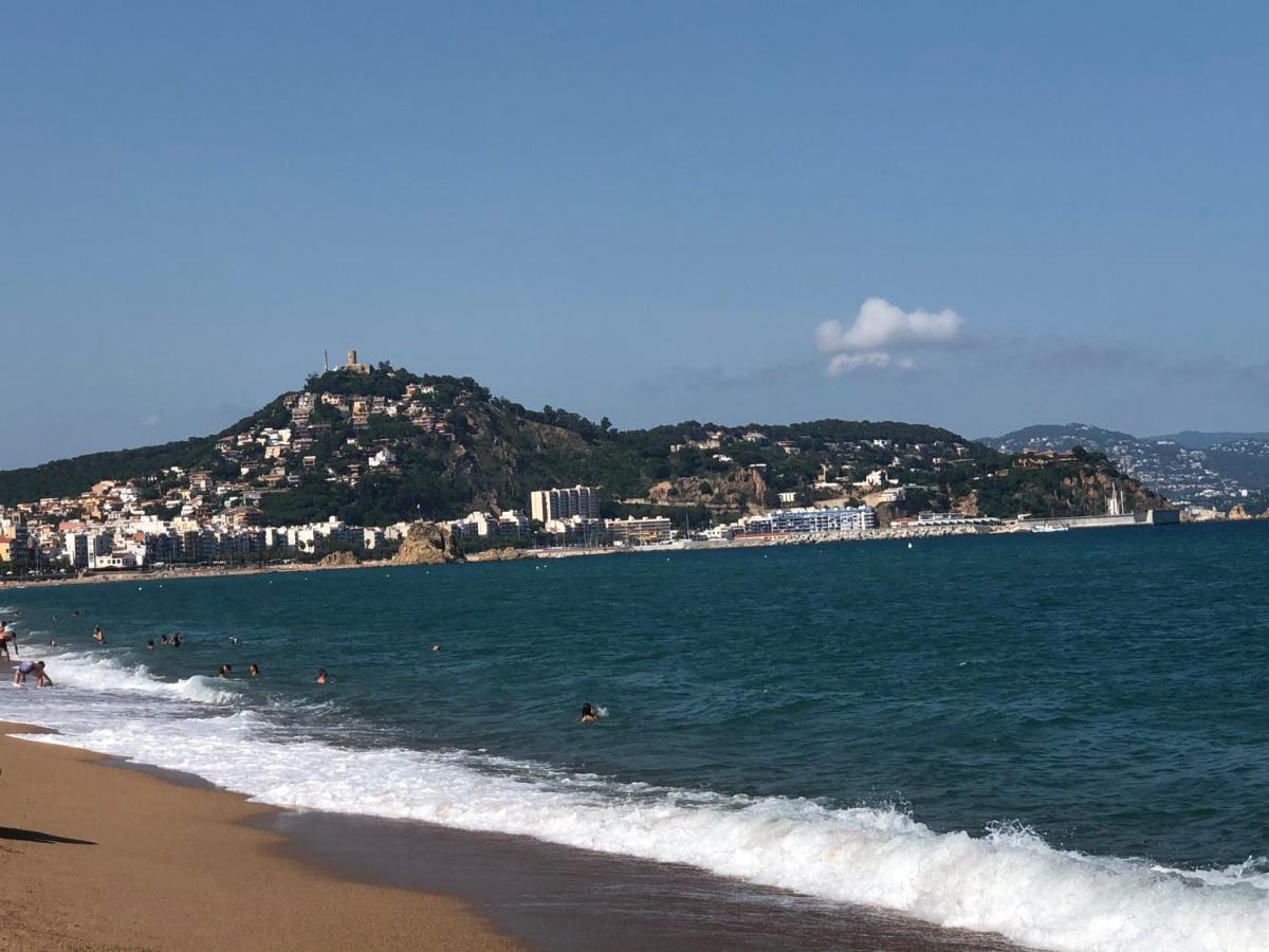 Apartment Direkt Am Strand Blanes Luaran gambar