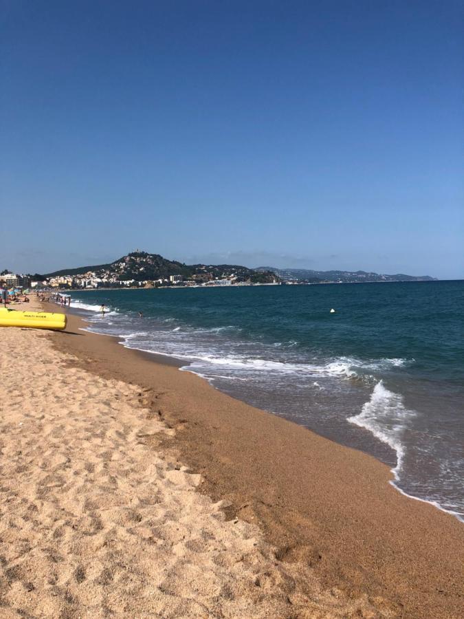 Apartment Direkt Am Strand Blanes Luaran gambar