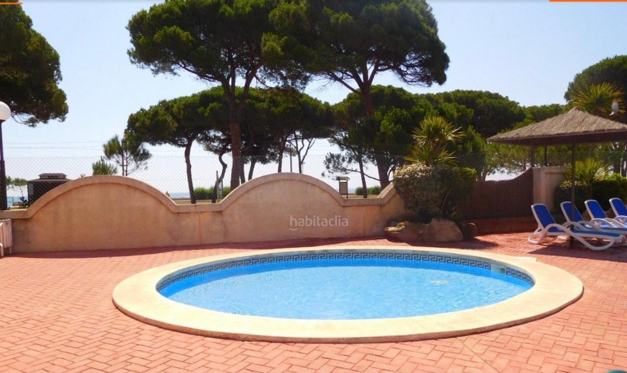 Apartment Direkt Am Strand Blanes Luaran gambar
