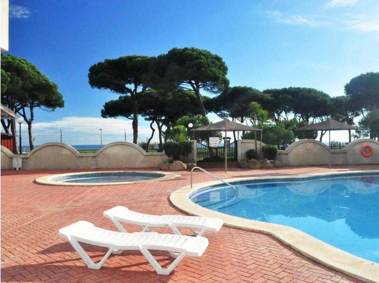 Apartment Direkt Am Strand Blanes Luaran gambar